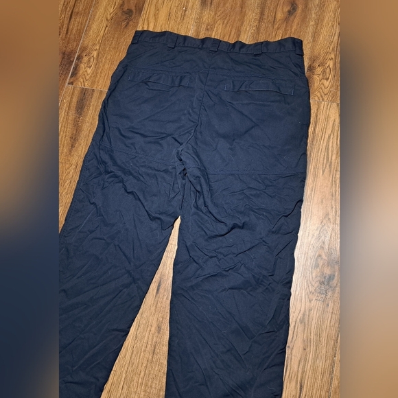 Tilley Canada Men's Pants Hiking Lightweight 100%  Nylon Size 38 Actual 36x28 - Picture 5 of 10